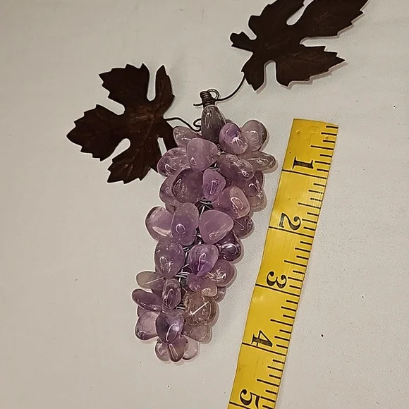 Vintage polished amethyst grape and leaf set of 2 - Picture 8 of 12